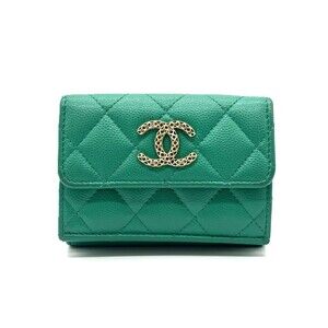 Chanel Matelassé Coco Mark Caviar Skin Tri-fold Wallet Green CHANEL